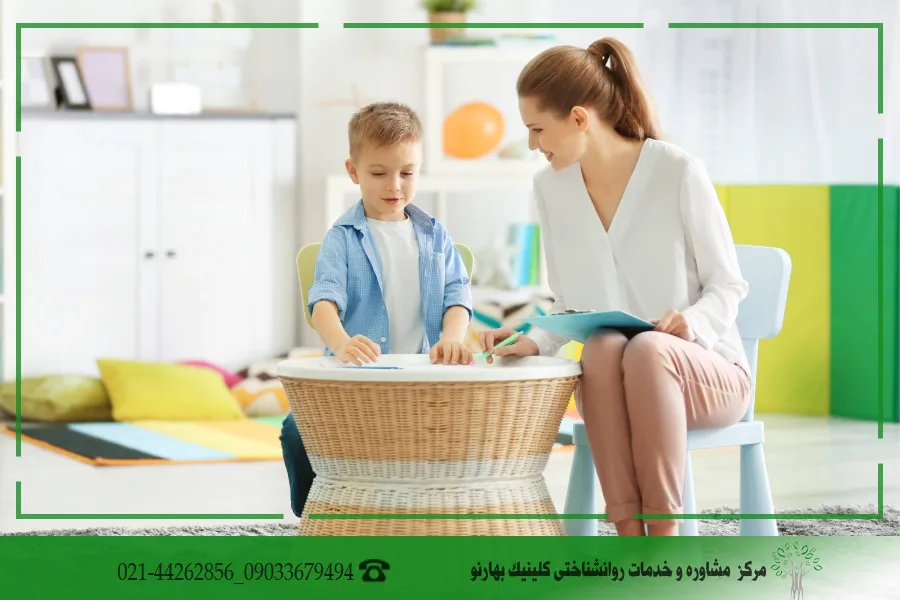 تکنیک‌های بازی درمانی برای کودکان خجالتی در مدرسه