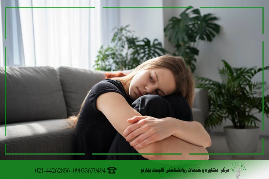 اشتباهات رایج زبان بدن نشستن 